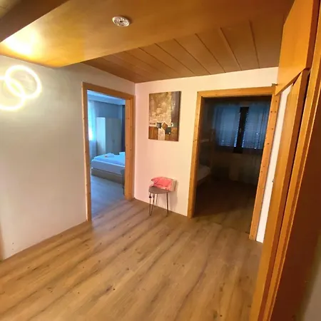 In Zell Am Near Lake, Cleaning Included Apartment