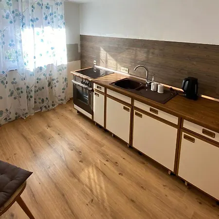 In Zell Am Near Lake, Cleaning Included Apartment *
