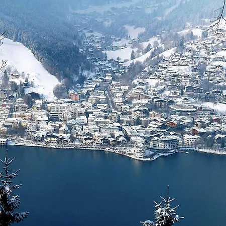 In Zell Am Near Lake, Cleaning Included * Zell am See