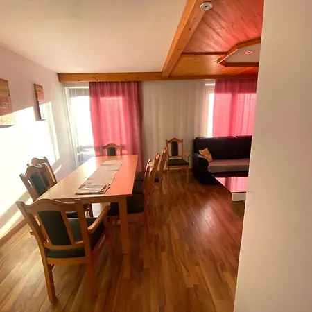 דירה In Zell Am Near Lake, Cleaning Included